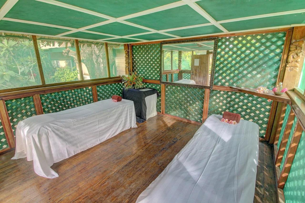 Gizo Hotel Kültér fotó